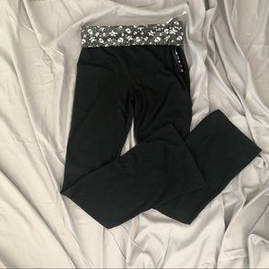 NWT Eye Candy Yoga Pants M